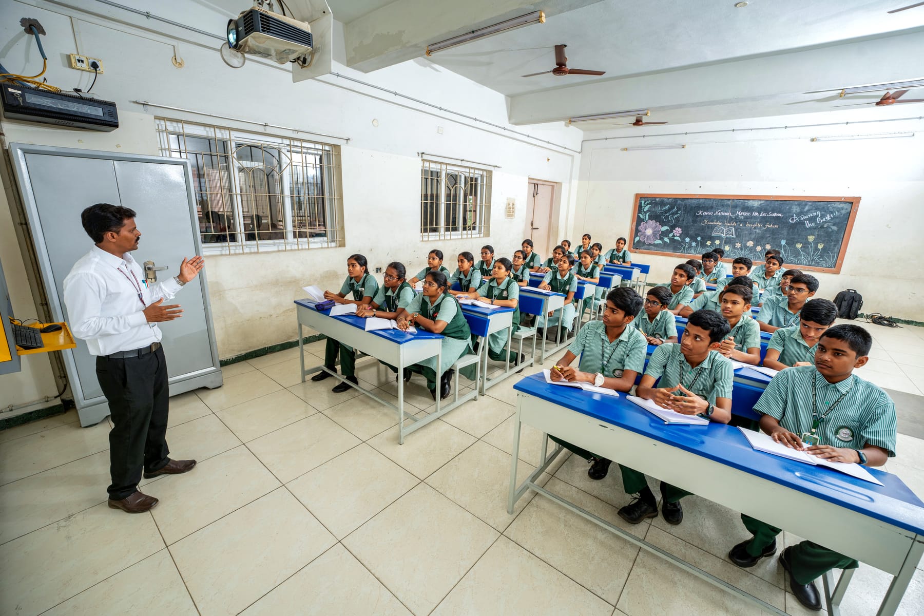 Middle School at Kongu National School