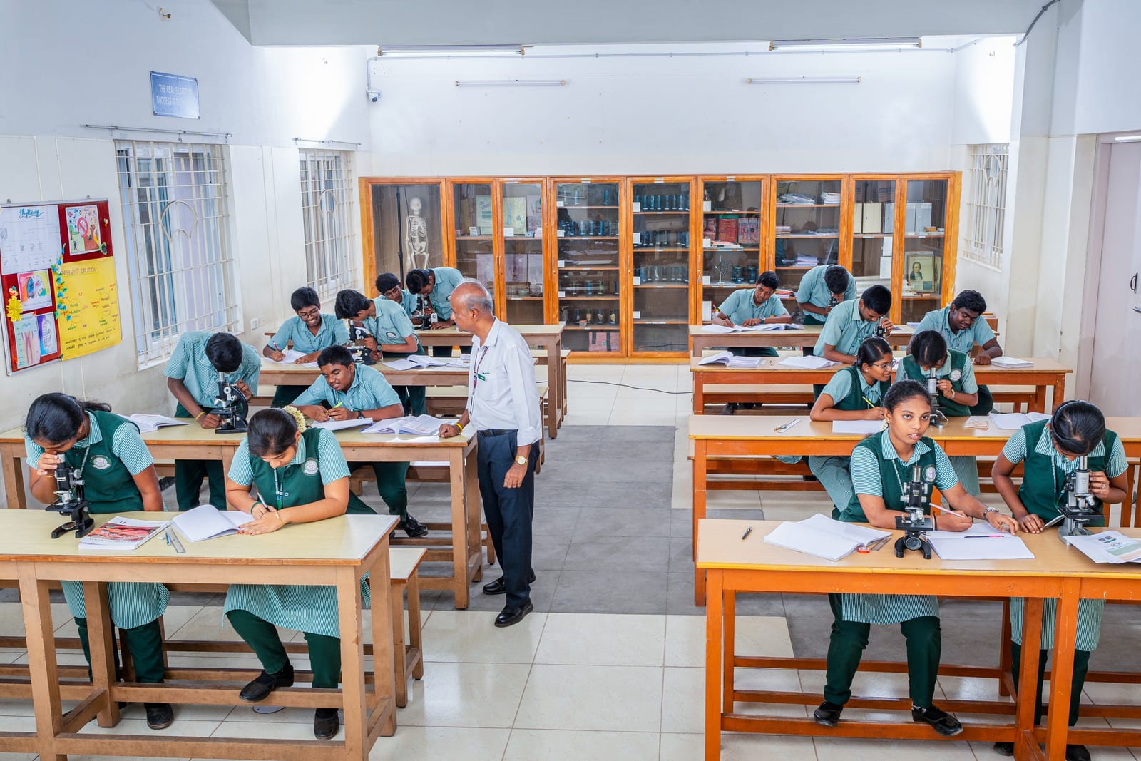 Laboratories at Kongu National School