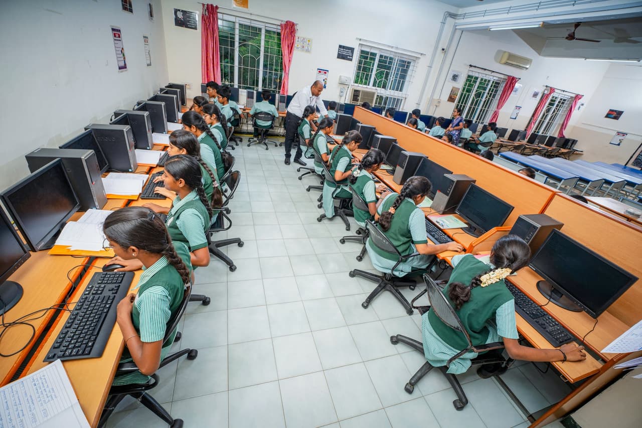 Modern Computer Lab